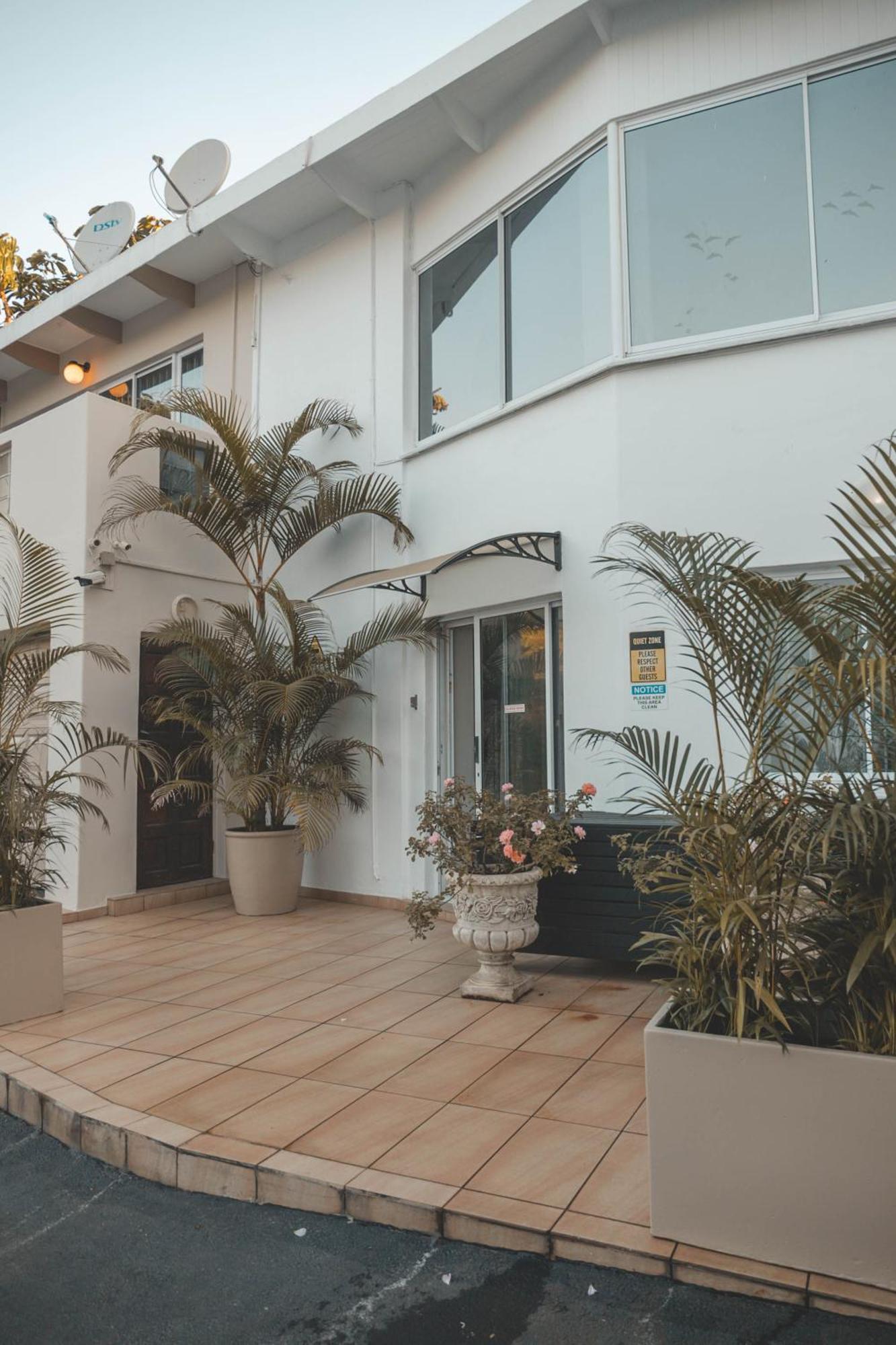 Beside Still Waters Boutique Hotel Durban Buitenkant foto