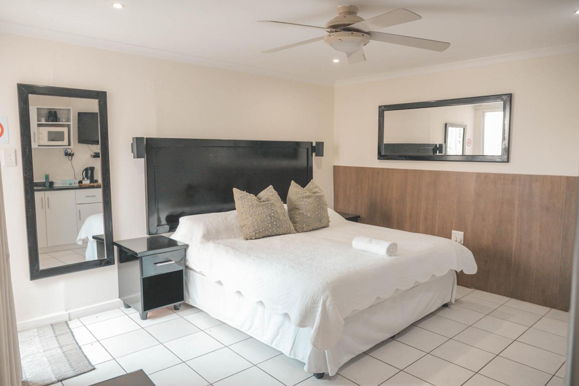 Beside Still Waters Boutique Hotel Durban Buitenkant foto