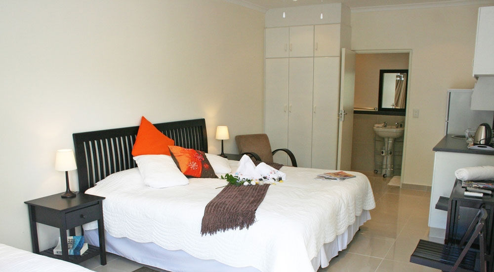 Beside Still Waters Boutique Hotel Durban Buitenkant foto